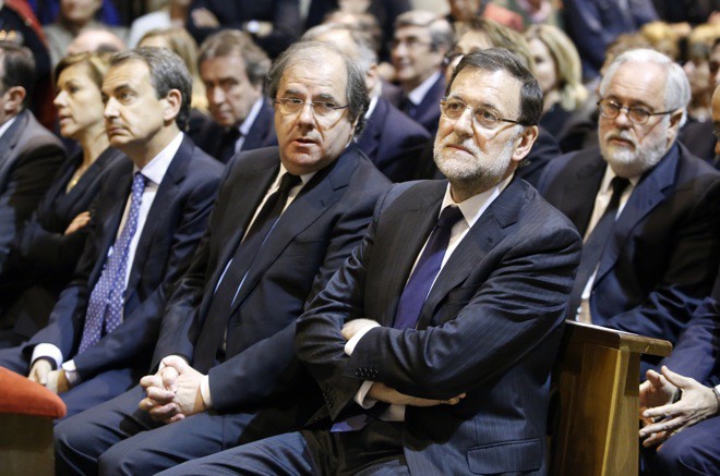 Mariano Rajoy y Juan Vicente Herrera, durante el funeral (C.S.Campillo/Ical)