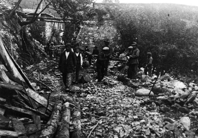 Obras de construcción del último tramo del ramal del tren Ponferrada-Villablino (Ical)