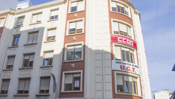 Sede de los sindicatos CCOO y UGT en Ponferrada