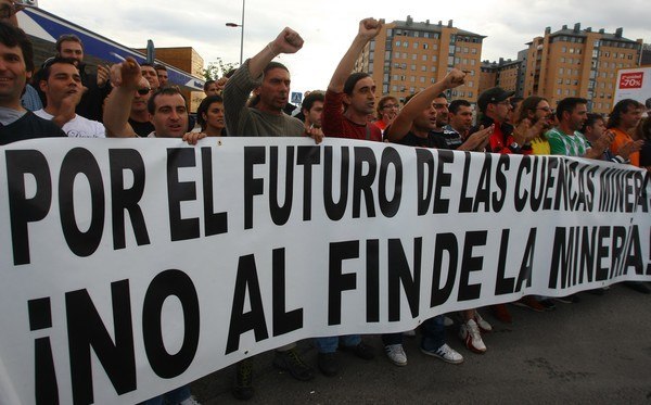 Una de las numerosas manifestaciones de los últimos años en Ponferrada a favor de la minería (C. Sánchez/Ical)