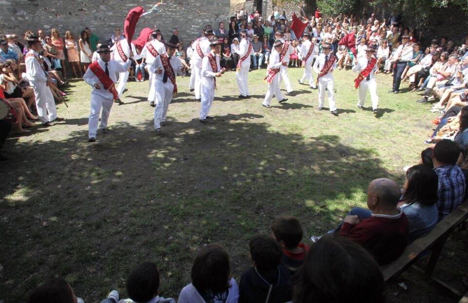 Danzantes de Fornela