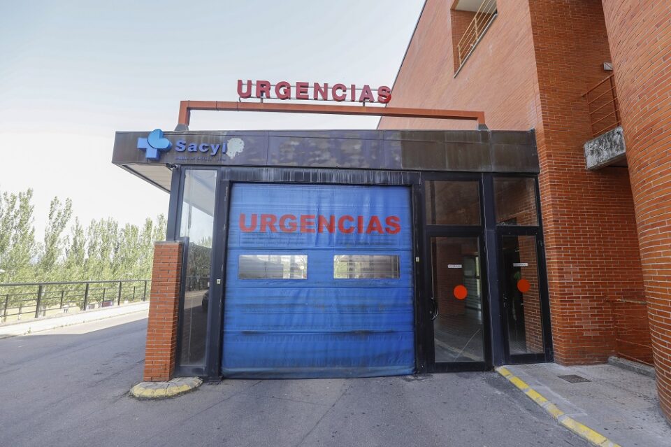 Entrada de Urgencias en el Hospital El Bierzo