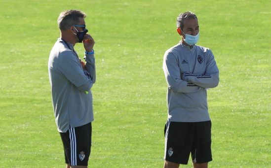 Bolo, entrenador de la Ponferradina, en un entrenamiento