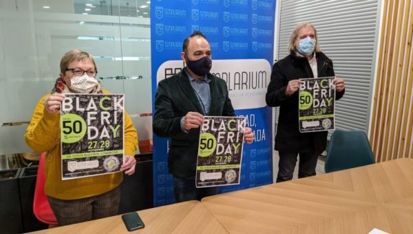 Carmen Gancedo, Felipe Álvarez y Mundi Martín, en la presentación del Black Friday de Templarium