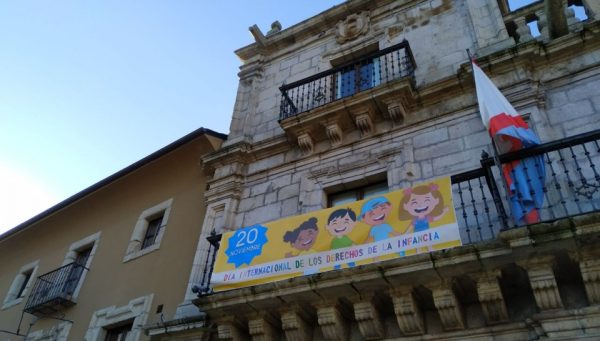 Pancarta Día Internacional de los Derechos de la Infancia Ponferrada