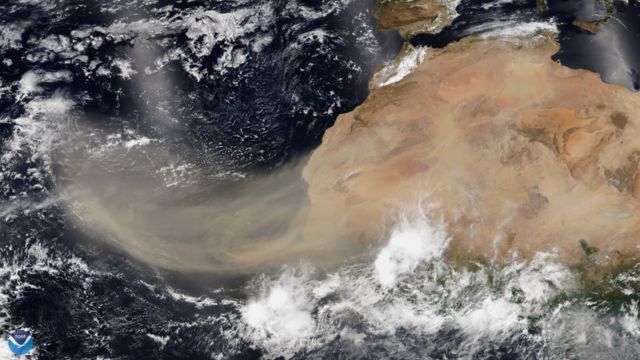 Imagen de una nube de polvo de África