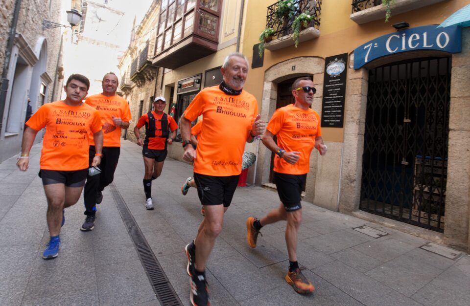 A Santiago contra el cáncer