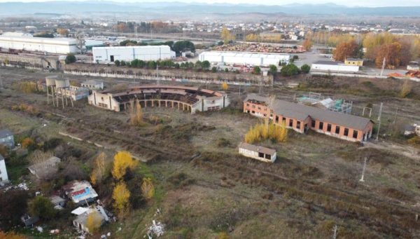 Instalaciones de la placa ferroviaria en Ponferrada. / QUINITO