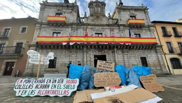 Basura recogida por Proyecto Orbanajo en las márgenes del río Sil