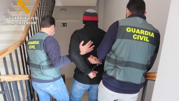 Detenido en Salamanca un atracador sobre el que pesaba una orden internacional de arresto desde hace más de ocho años / ICAL