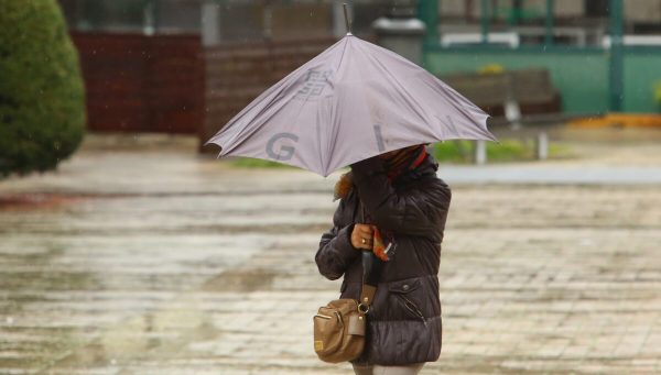 Temporal de viento y lluvia en Ponferrada / César Sánchez