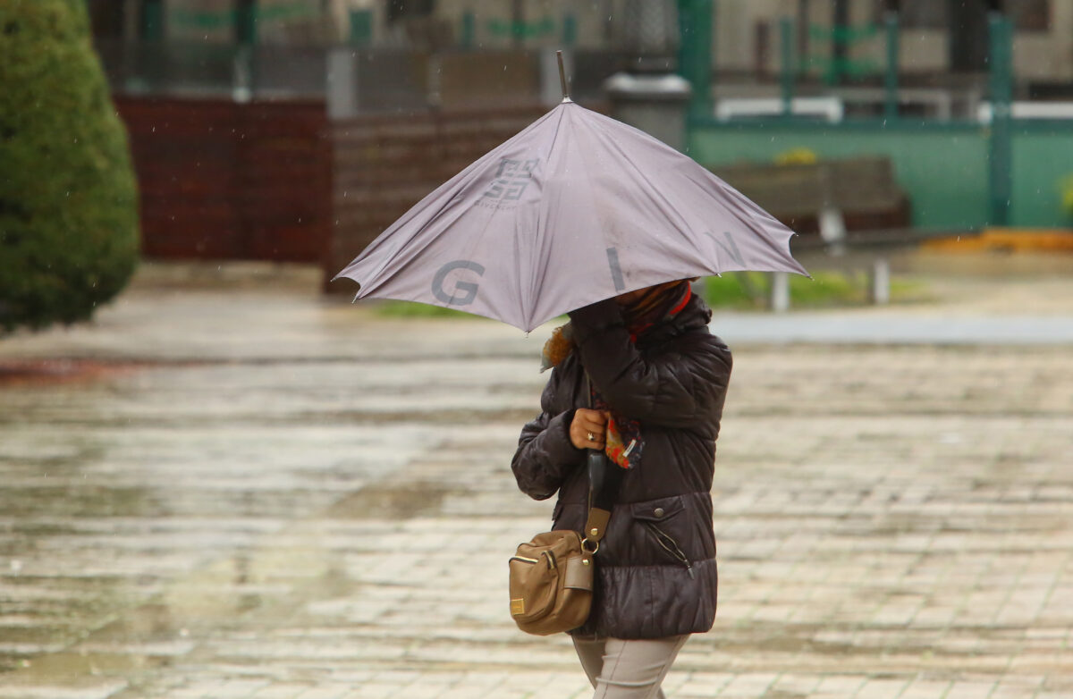 Temporal de viento y lluvia en Ponferrada / César Sánchez