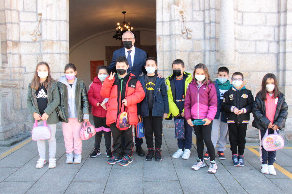 Los alumnos del Valentín García Yebra visitan el Ayuntamiento de Ponferrada