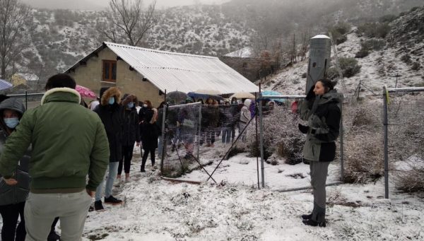 Visita de los alumnos del CIFP de Ponferrada a la granja de gallinas Nafardela Eco