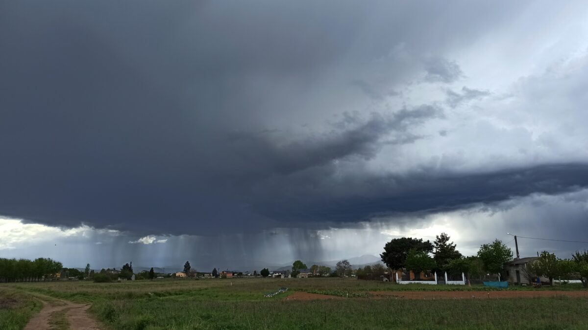 Tormenta en el Bierzo. / C. Sánchez