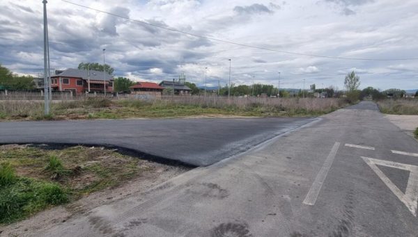 Asfaltado en San Andrés de Montejos