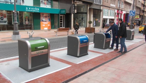 Contenedores soterrados en el centro de Ponferrada