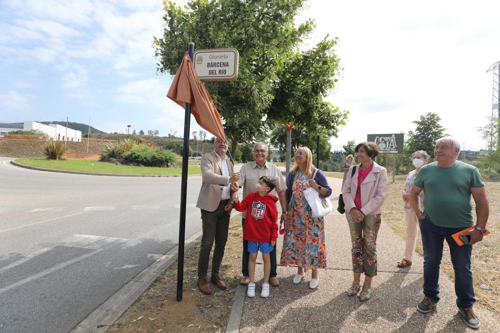 Inauguración de la glorieta de Bárcena del Río