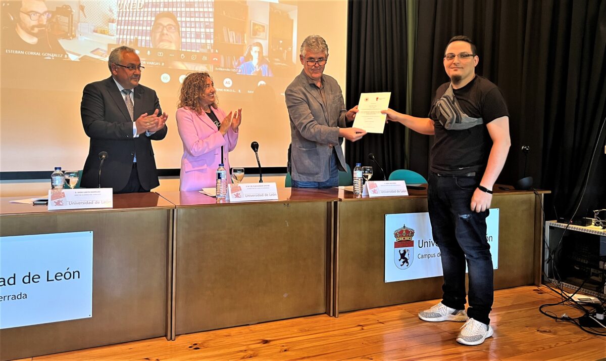 Entrega de diplomas del curso de IoT del Campus de Ponferrada