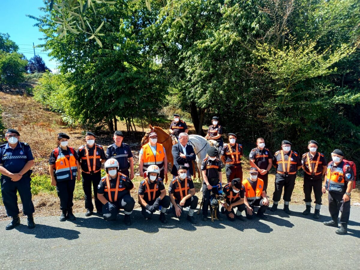 Acto de reconocimiento a la agrupación de Protección Civil de Carracedelo