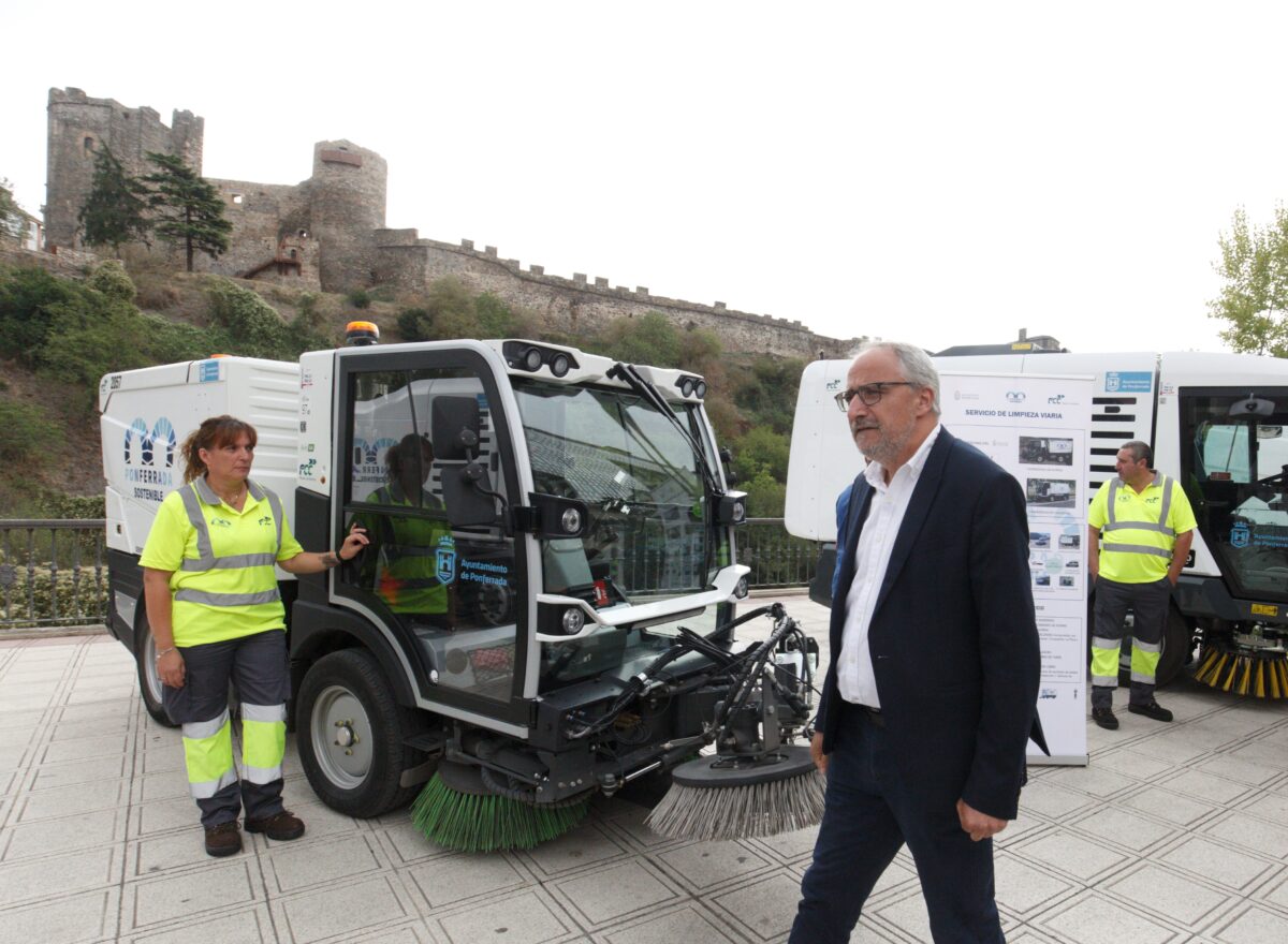 Presentación del nuevo servicio de limpieza viaria de Ponferrada