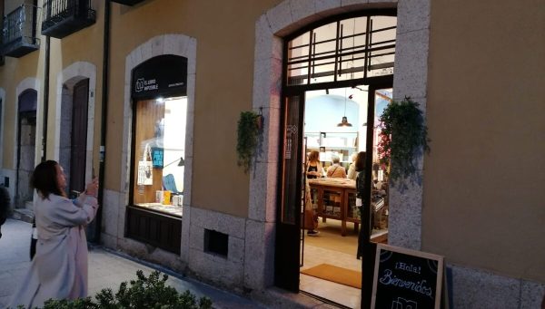 'El libro imposible', nueva librería en Ponferrada. / EBD