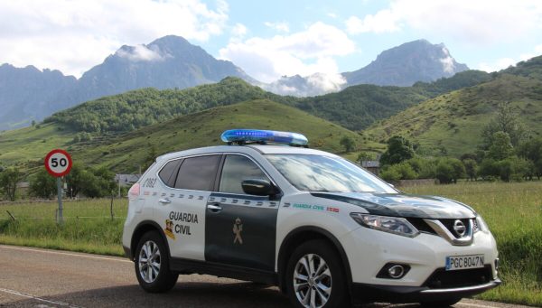 Coche patrulla Ubiña. / Guardia Civil