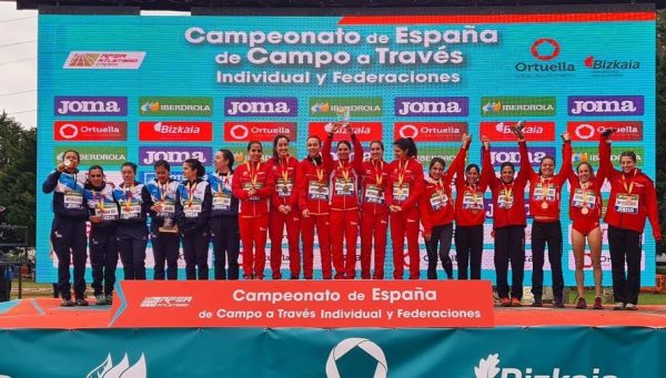 Pódium del Campeonato de España de cross por selecciones