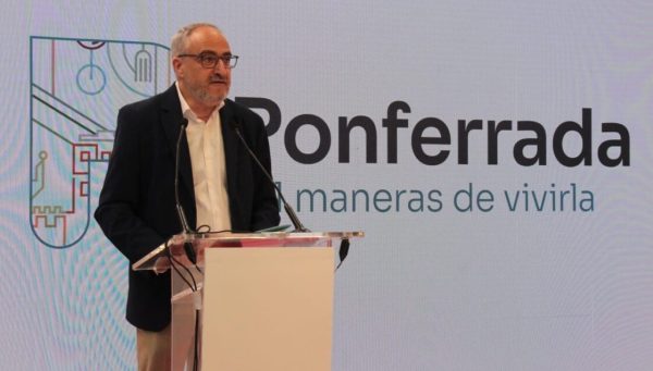 Olegario Ramón, durante la presentación de la app turística de Ponferrada en Fitur