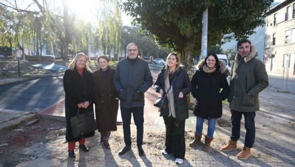 Olegario Ramón visitó las obras de la plaza del Diamante