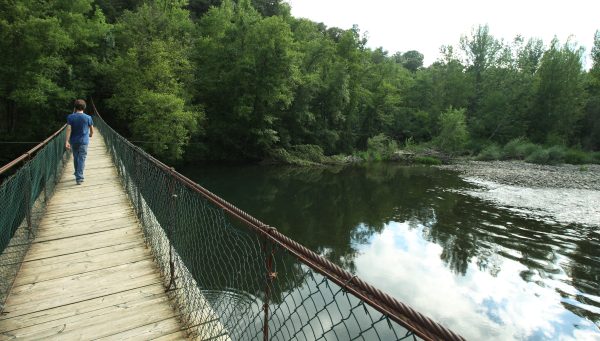 Puente colgante de Valiña, en Toral de los Vados