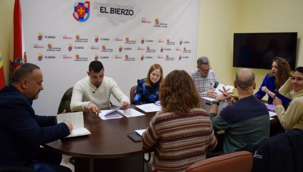 Reunión de la Comisión de Medio Natural en el Consejo Comarcal del Bierzo.