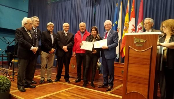 Entrega de premios de los certámenes culturales de la Casa de León en A Coruña