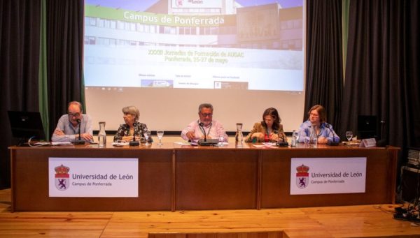 Jornadas sobre comunicación en los campus periféricos celebrada en Ponferrada