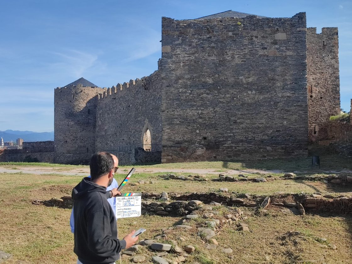 Rodaje de la serie documental ‘España al descubierto’ en el Castillo de Ponferrada. / Ayuntamiento de Ponferrada