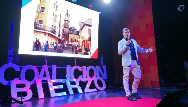 Acto de Coalición por El Bierzo para presentar una parte del programa. / CB