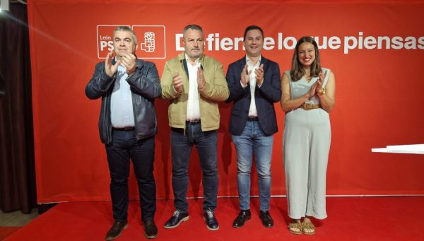 Santos Cerdán, Eduardo Morán, Javier Alfonso Cendón e Isabel Rodríguez, en el acto celebrado en Camponaraya