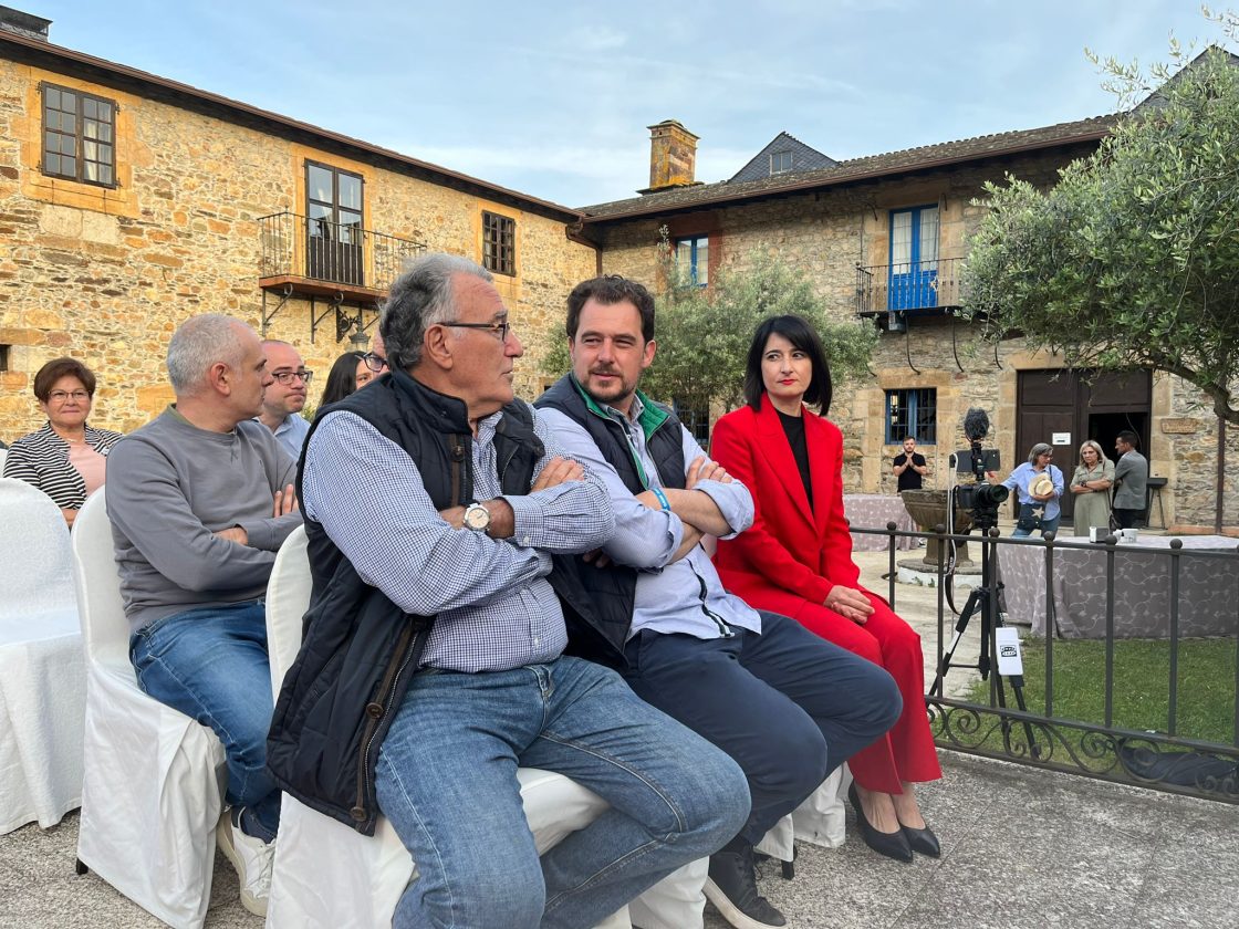 Acto inaugural de la Primavera de Puertas Abiertas de la Ruta del Vino de Valdeorras