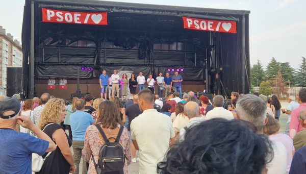 Cierre de campaña del PSOE en Ponferrada. / EBD