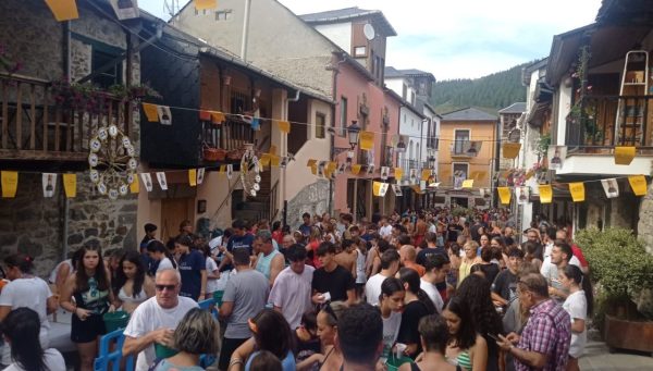 Fiesta del agua en Molinaseca