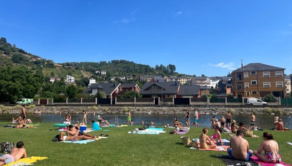 Playa fluvial de Villafranca del Bierzo. / CC