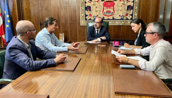 Reafirman el convenio de colaboración entre el Ayuntamiento de Ponferrada, la ULE y la DO Bierzo.