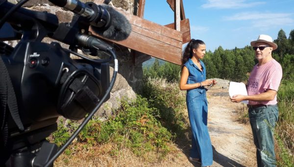 Alicia Carrera y Valentín Carrera, durante el rodaje de 'Recambio climático'.