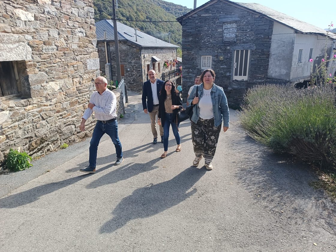 Visita del Consejo Comarcal del Bierzo al municipio de Barjas. / CCB