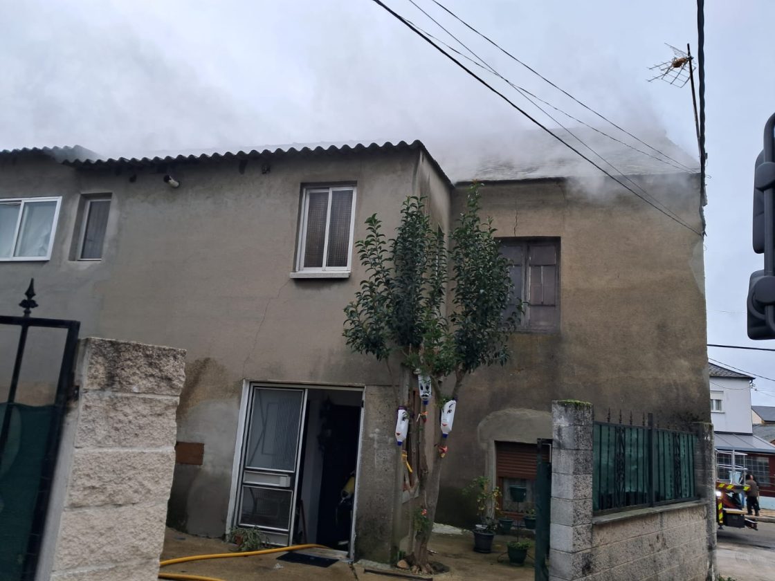 Incendio en una vivienda de Las Ventas de Albares