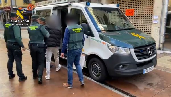 La Guardia Civil desarticula un grupo criminal dedicado al robo de gasolineras en el Bierzo. / GC