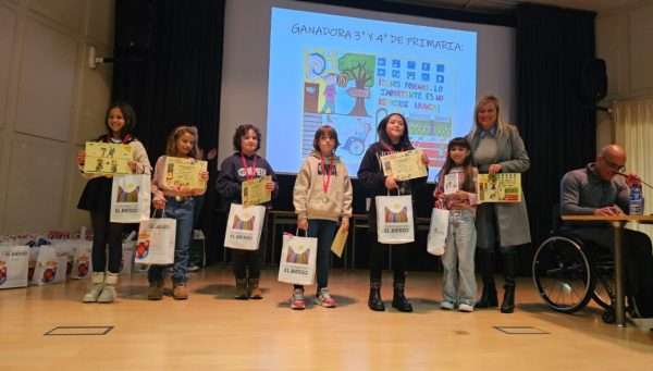 Entrega de premios del XVIII Certamen de Dibujo y Discapacidad de AMBI