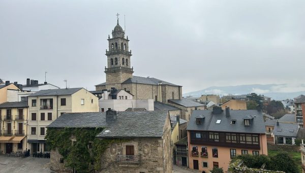 Basílica de la Encina y Museo de la Radio de Ponferrada