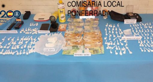 La Policía Nacional detiene a dos personas por tráfico de drogas en Ponferrada