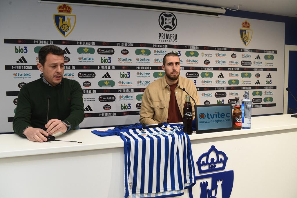 Presentación de David Andújar con la Ponferradina